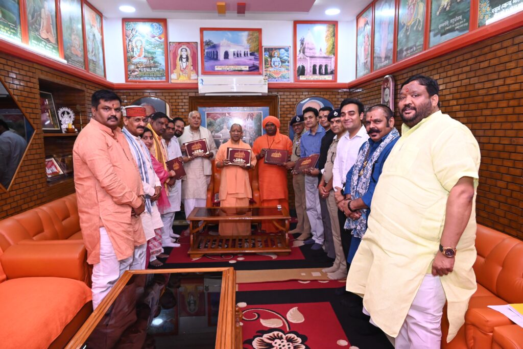 सीएम योगी ने किया ‘श्री आदि शक्ति माँ पाटेश्वरी शक्तिपीठ’ का लोकार्पण